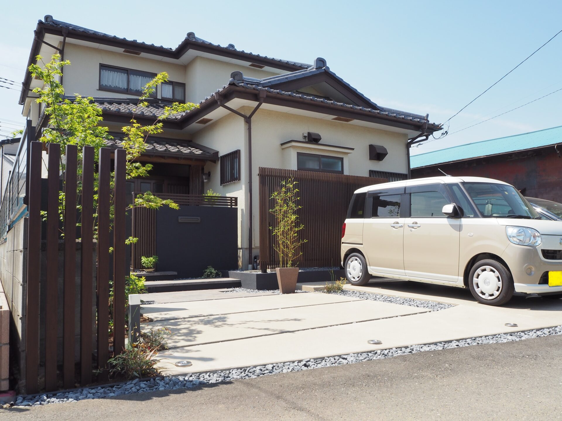 行田市　セミクローズからオープンへリノベーションした和モダン外構