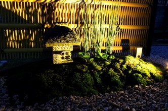 熊谷市　心が落ち着く苔と石の坪庭　