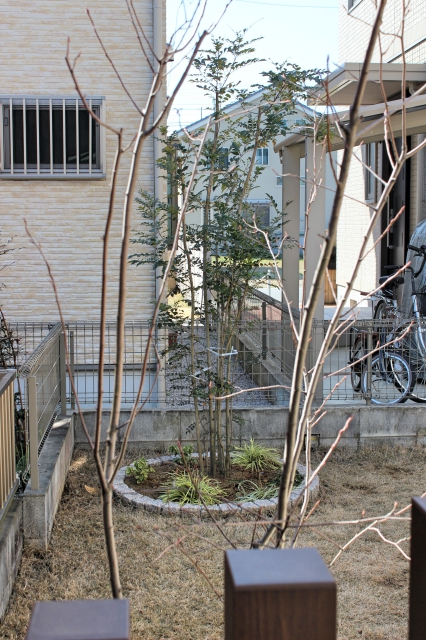 熊谷市　追加工事でナチュラルなお庭わまりの植栽