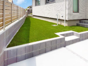 熊谷市 機能的な外構の中にも「自然の息づかい」を感じるエクステリアデザイン