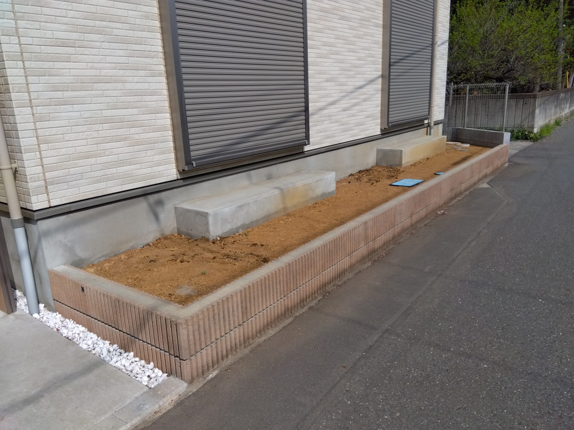 鴻巣市 既存の外構の不満点を解消し、暮らしを便利にする エクステリア