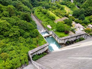 四万川ダム